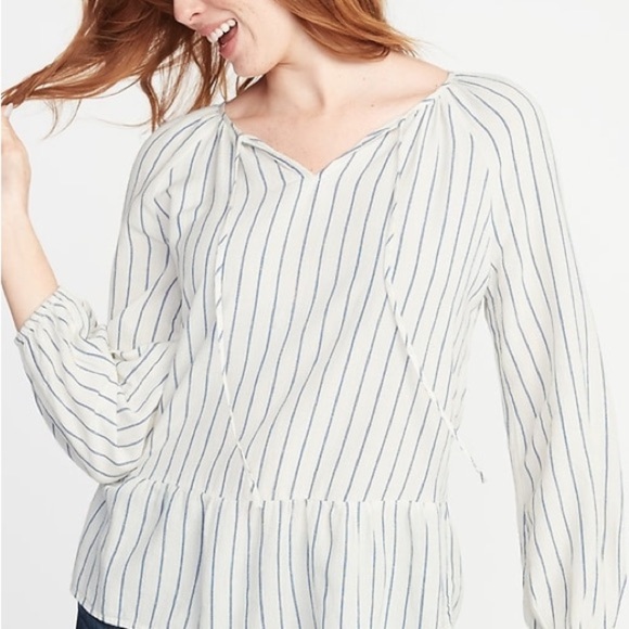 Old Navy White Crepe Peplum Hem Swing Blouse Puff Sleeves XXL - Picture 3 of 7